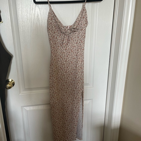 Floral BODYCON midi dress - Picture 2 of 5